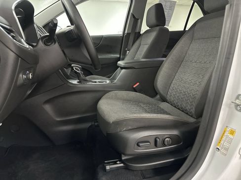 Used 2024 Chevrolet Equinox LT AWD/4WD image 10
