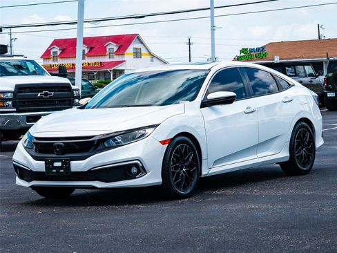 Used 2021 Honda Civic EX image 5