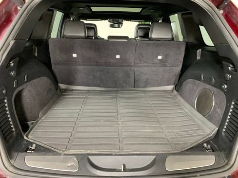Used 2020 Jeep Grand Cherokee High Altitude AWD/4WD image 23