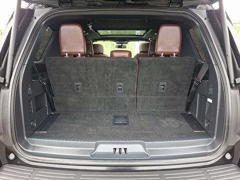 Used 2024 Ford Expedition Limited AWD/4WD image 33