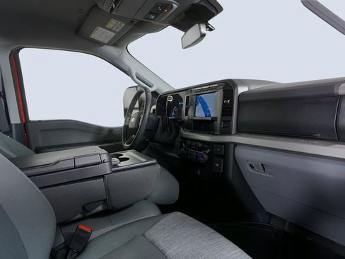 Used 2023 Ford F450 XLT w/ XLT Value Package image 19