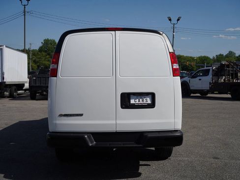 Used 2025 Chevrolet Express 2500 w/ Communications Package RWD image 6
