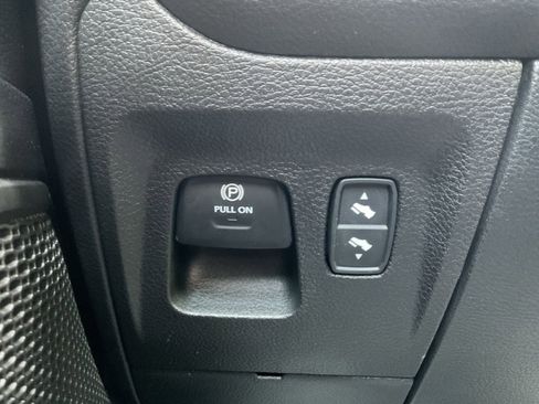 Used 2023 RAM 1500 Big Horn AWD/4WD image 28