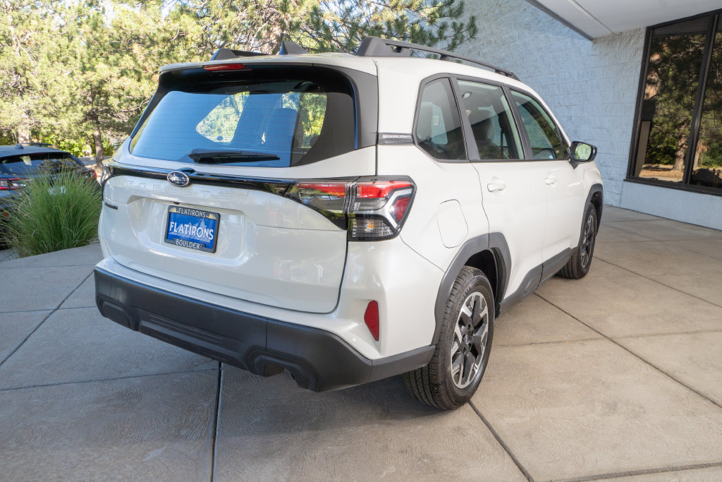 Used 2026 Subaru Forester AWD/4WD image 6