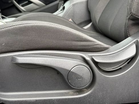 Used 2013 Hyundai Veloster RE:MIX Edition FWD image 24