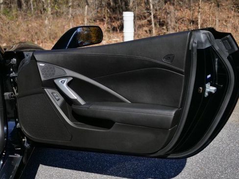 Used 2019 Chevrolet Corvette Stingray Convertible w/ 1LT image 35