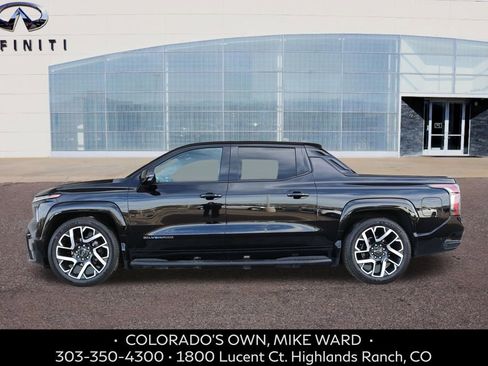 Used 2025 Chevrolet Silverado EV RST image 2