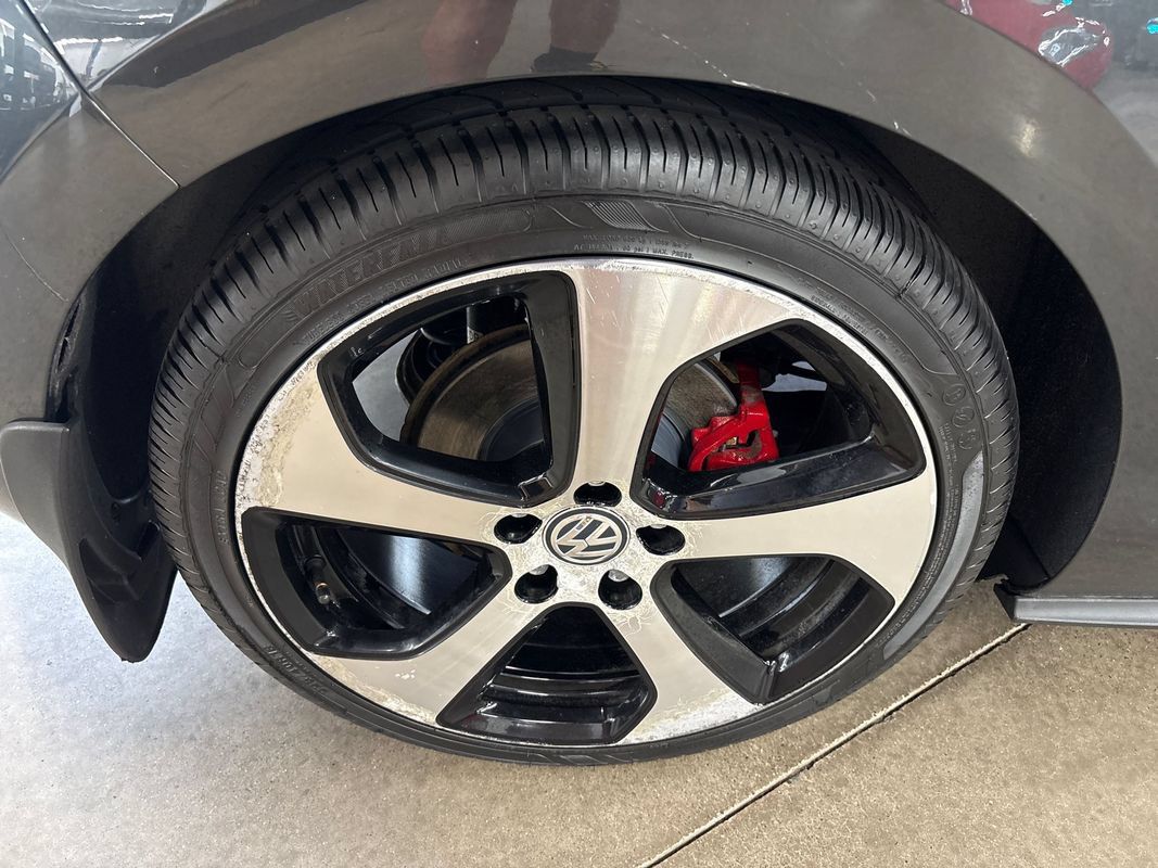Used 2016 Volkswagen GTI SE w/ Lighting Package (SEL) FWD image 25