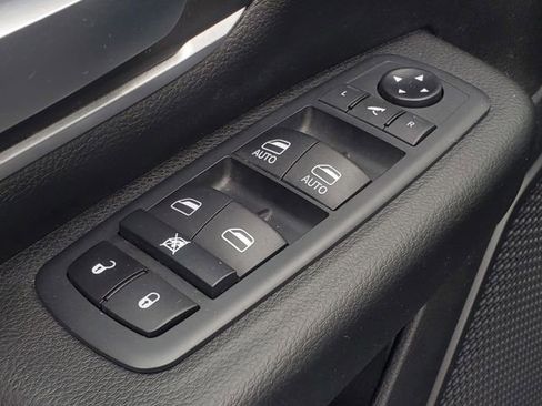 Used 2020 RAM 1500 Big Horn image 12