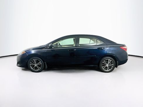 Used 2017 Toyota Corolla LE w/ LE Premium Package w/Moonroof FWD image 4
