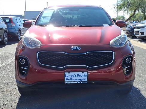 Used 2019 Kia Sportage LX image 2