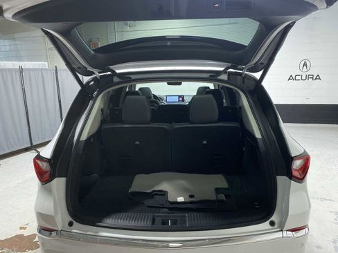 Used 2024 Acura MDX SH-AWD w/ Technology Package image 19