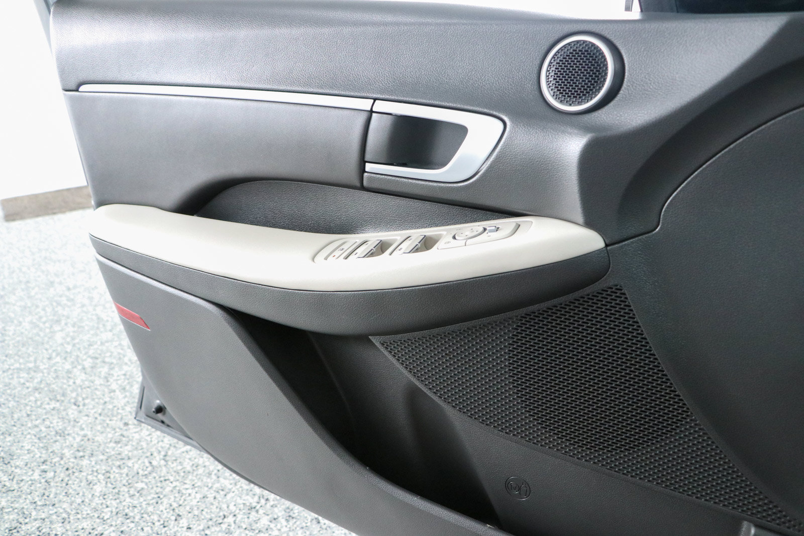 Used 2025 Hyundai Sonata SEL FWD image 21