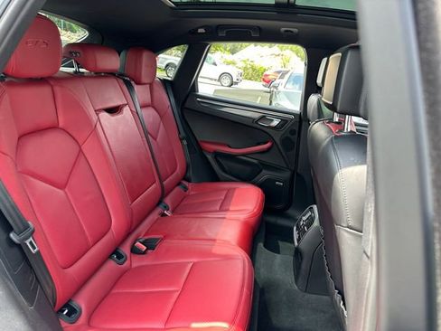 Used 2017 Porsche Macan GTS AWD/4WD image 32