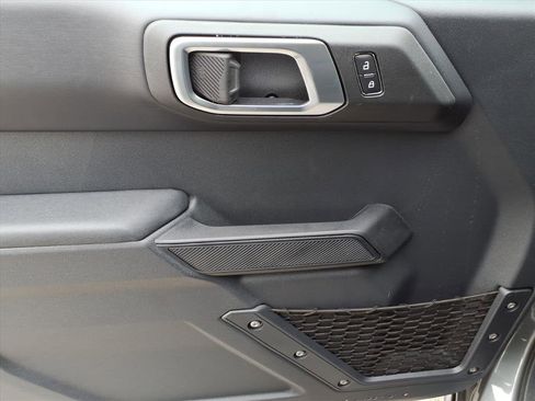 New 2025 Ford Bronco Badlands image 13