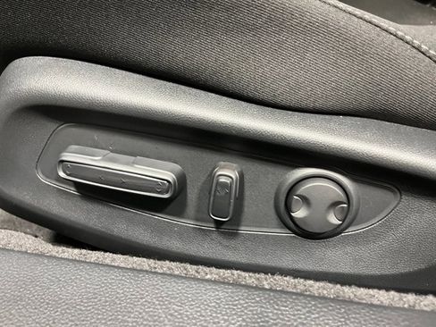 New 2025 Honda Accord SE image 13