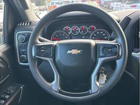 Used 2020 Chevrolet Silverado 2500 LT w/ Z71 Off-Road Package image 16