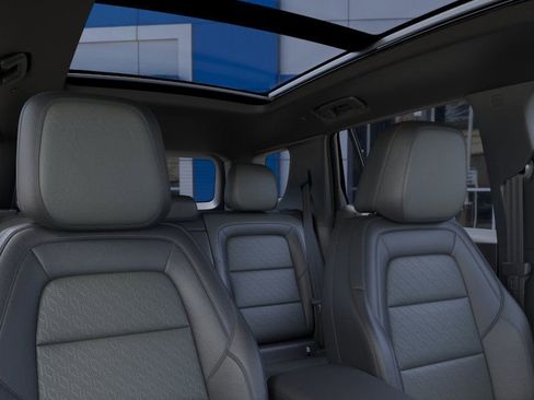 New 2026 Chevrolet Equinox LT w/ Convenience Package II image 24