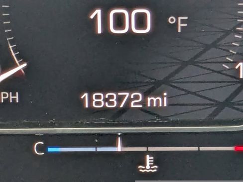 Used 2024 GMC Sierra 1500 Denali w/ Technology Package image 32