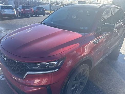 Used 2022 Kia Sorento SX image 2