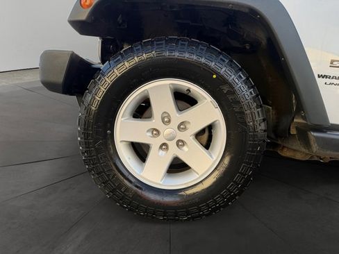 Used 2018 Jeep Wrangler Unlimited Sport S image 9