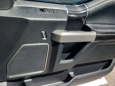 Used 2018 Ford F150 Raptor w/ Equipment Group 802A Luxury AWD/4WD image 16