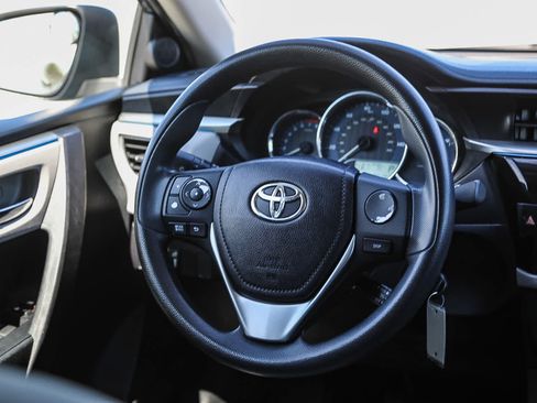 Used 2014 Toyota Corolla LE FWD image 15