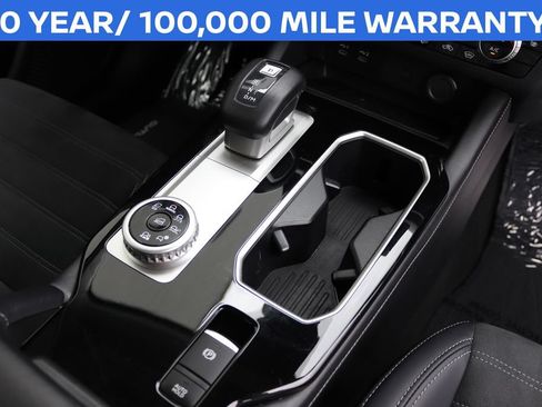 Used 2025 Mitsubishi Outlander SE AWD/4WD image 16