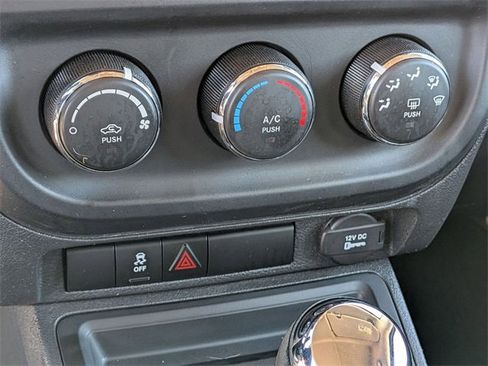 Used 2016 Jeep Patriot Sport w/ Power Value Group image 20