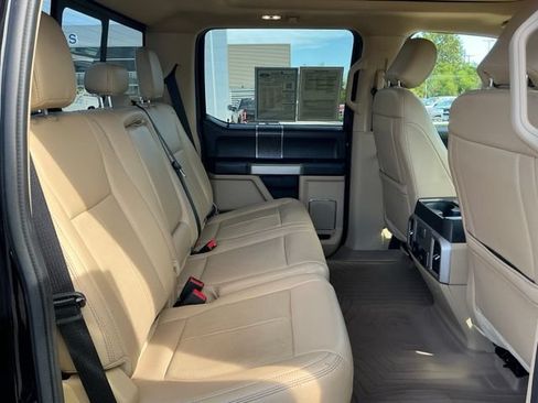 Used 2021 Ford F250 Lariat w/ Lariat Ultimate Package AWD/4WD image 27