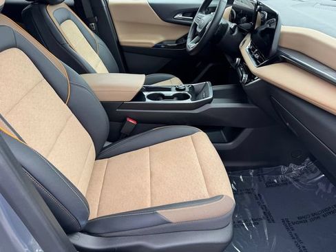 Certified 2025 Chevrolet Equinox ACTIV FWD image 7