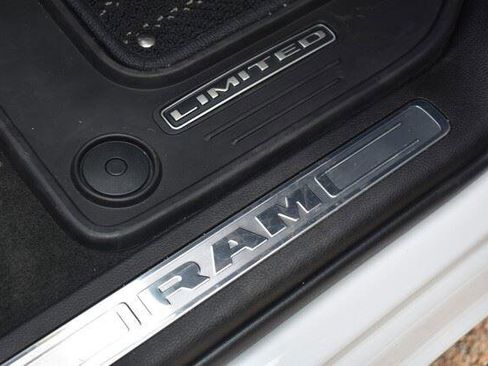Used 2023 RAM 1500 Limited AWD/4WD image 19