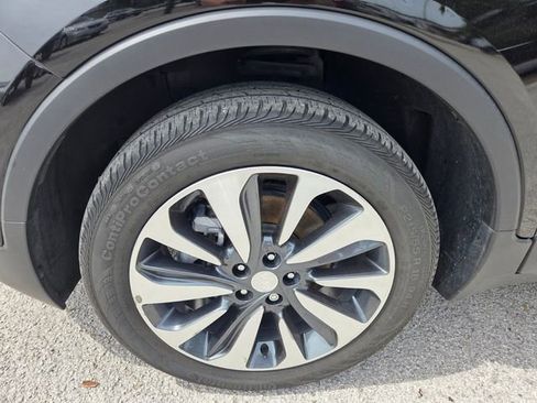 Used 2021 Buick Encore Preferred AWD/4WD image 7