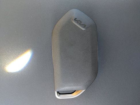 Used 2025 Kia K4 FWD image 32