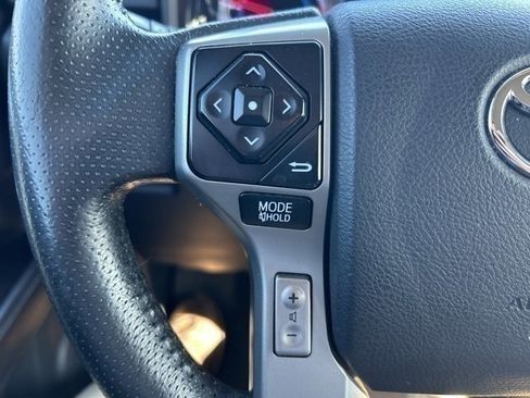 Used 2017 Toyota 4Runner SR5 image 12