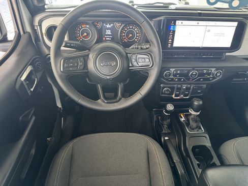 Used 2024 Jeep Wrangler Unlimited Sport AWD/4WD image 18