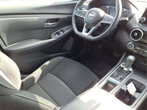 Used 2024 Nissan Sentra SV w/ All-Weather Package FWD image 10