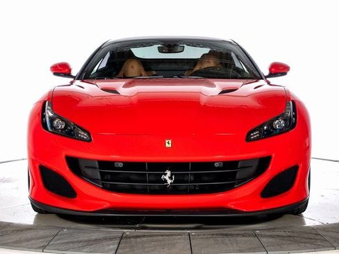 Used 2019 Ferrari Portofino image 12