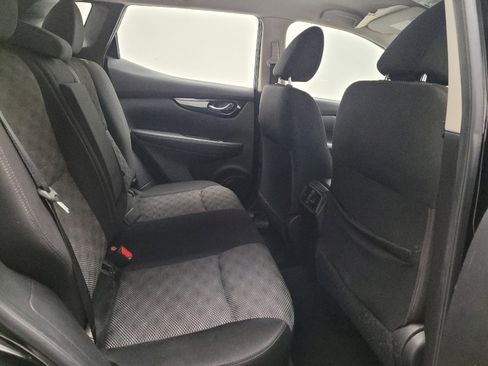 Used 2019 Nissan Rogue Sport SV FWD image 19
