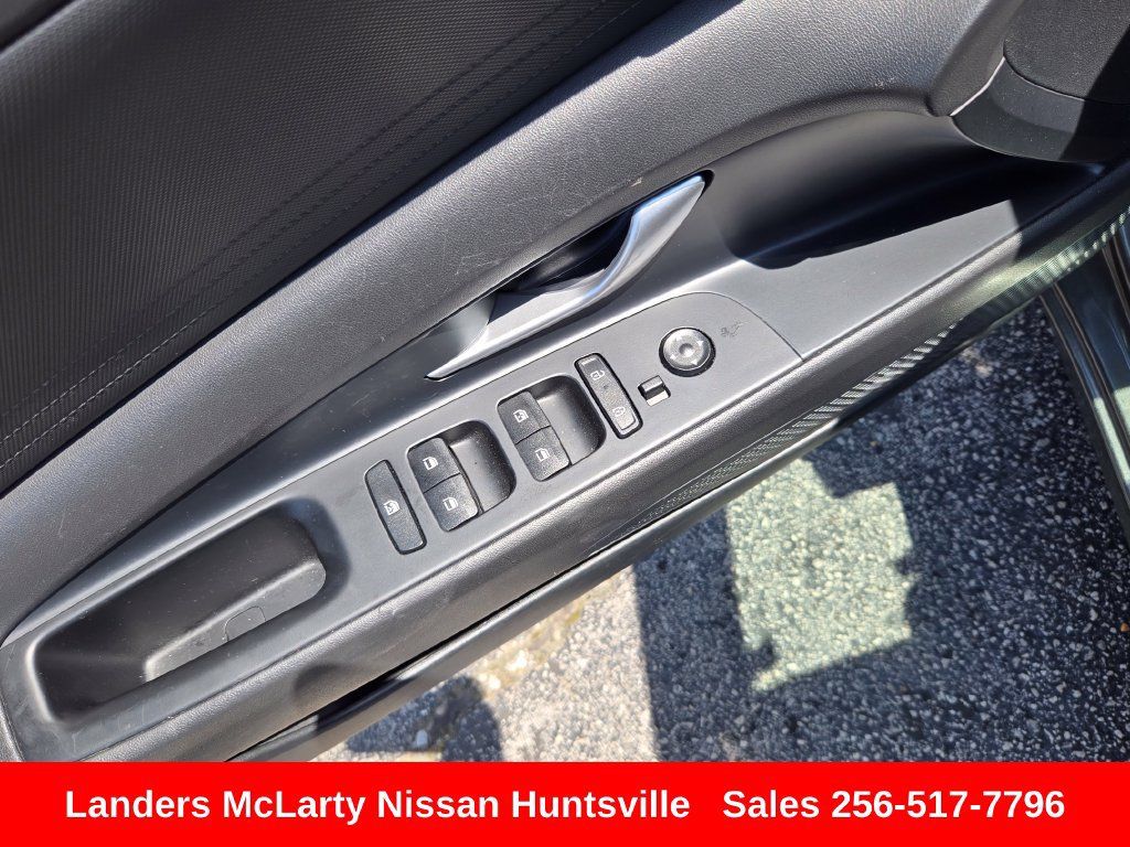 Used 2024 Hyundai Elantra SEL FWD image 23