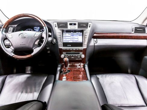 Used 2010 Lexus LS 460 L RWD image 20