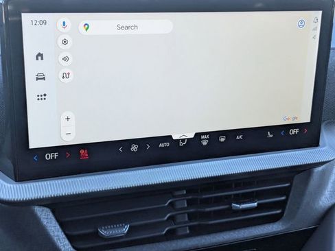 Used 2025 Ford Explorer Platinum w/ Ultimate Package image 12