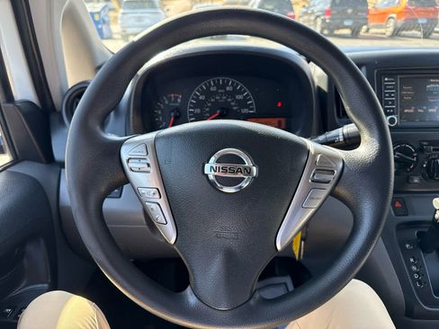 Used 2020 Nissan NV200 SV w/ Sliding Glass Door Package image 20