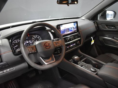 New 2026 Nissan Pathfinder Rock Creek AWD/4WD image 4