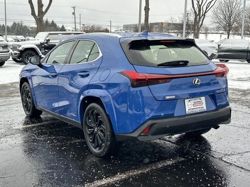Used 2022 Lexus UX 250h w/ Premium Package image 6