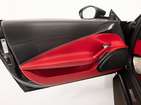 Certified 2024 Ferrari Roma Spider RWD image 34