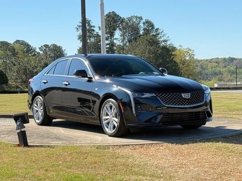 Used 2021 Cadillac CT4 Luxury image 1