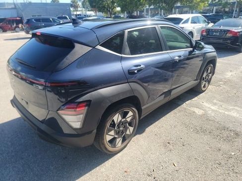 Used 2024 Hyundai Kona SEL w/ Convenience Package FWD image 4