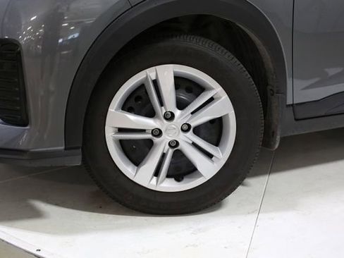 Certified 2025 Nissan Kicks Play S image 2