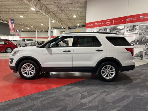 Used 2017 Ford Explorer 4WD image 6
